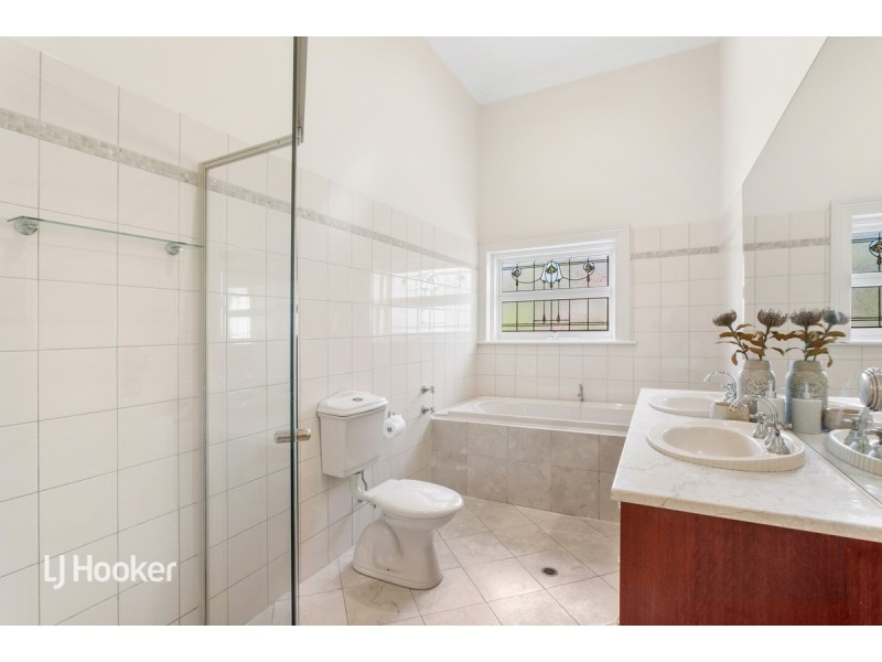 38 Shipsters Road, Kensington Park SA 5068