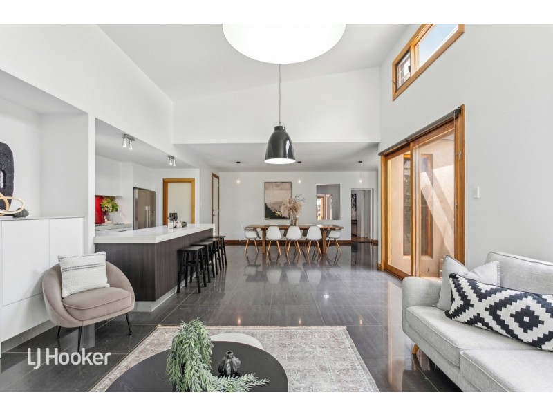 60 Shipsters Road, Kensington Park SA 5068