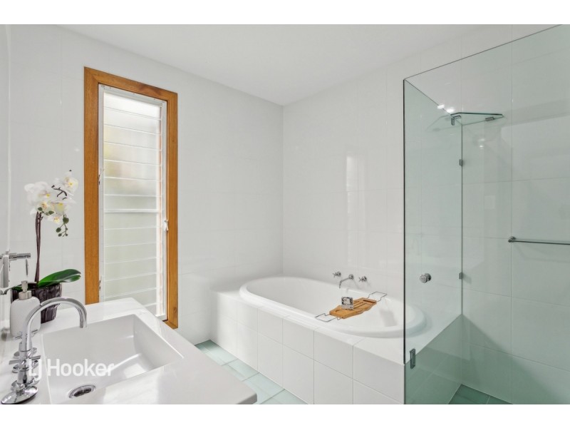 60 Shipsters Road, Kensington Park SA 5068