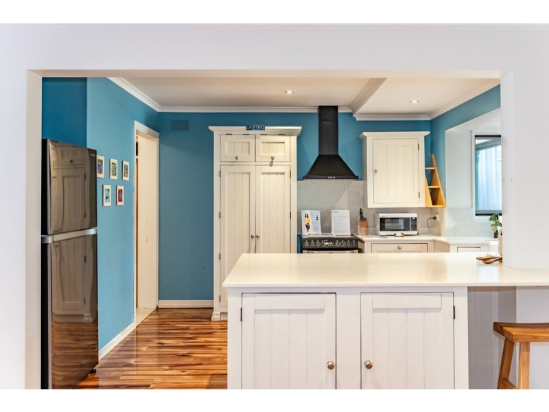 11 Rodger Avenue, Leabrook SA 5068