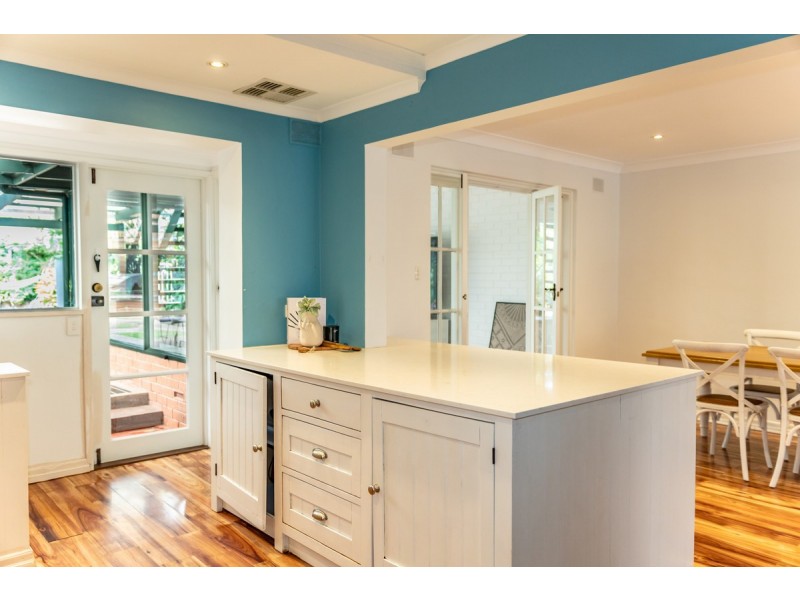 11 Rodger Avenue, Leabrook SA 5068