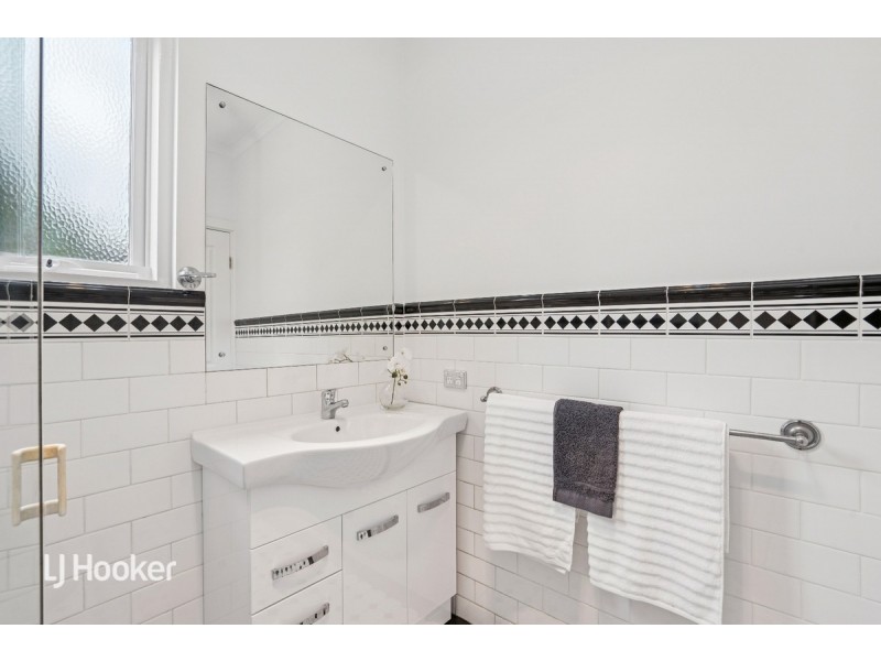 1/2A Woodley Road, Glen Osmond SA 5064