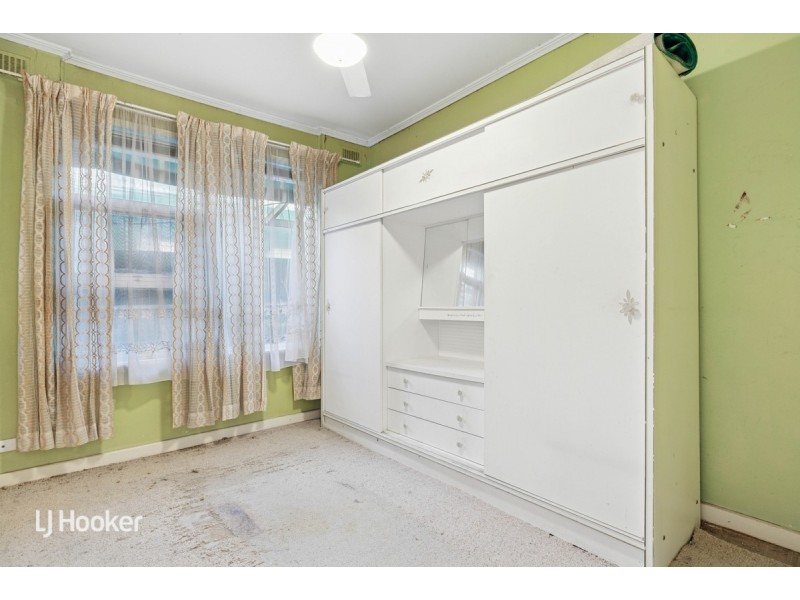 12 Peterson Avenue, Mitchell Park SA 5043