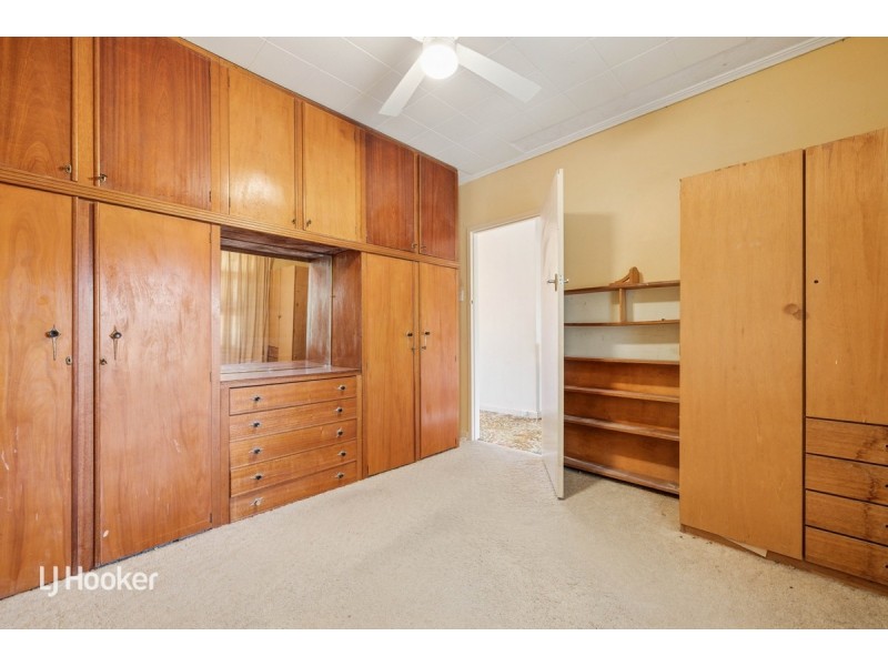 12 Peterson Avenue, Mitchell Park SA 5043