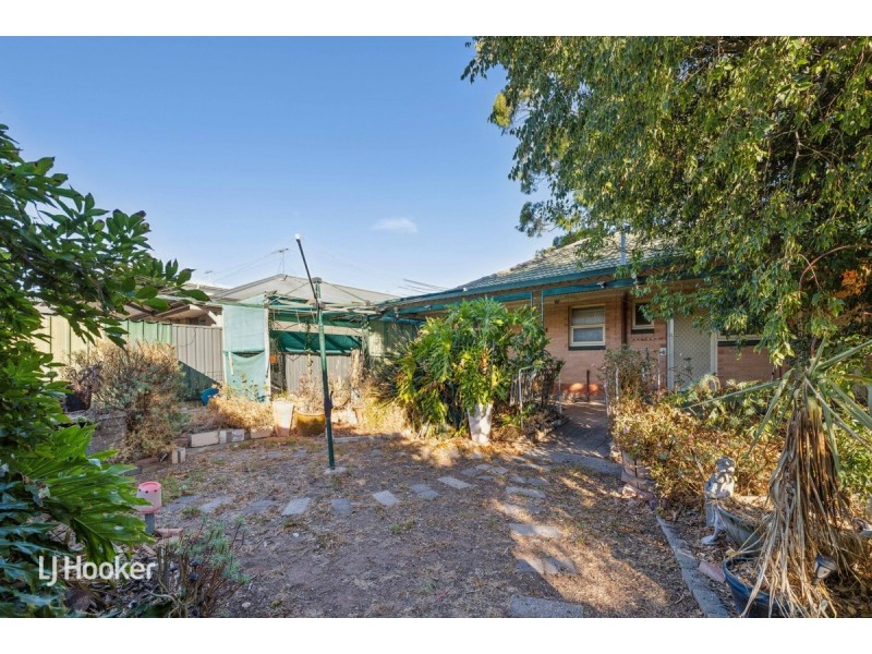 12 Peterson Avenue, Mitchell Park SA 5043