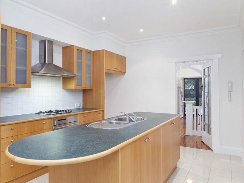 15 Lynington Street, Tusmore SA 5065