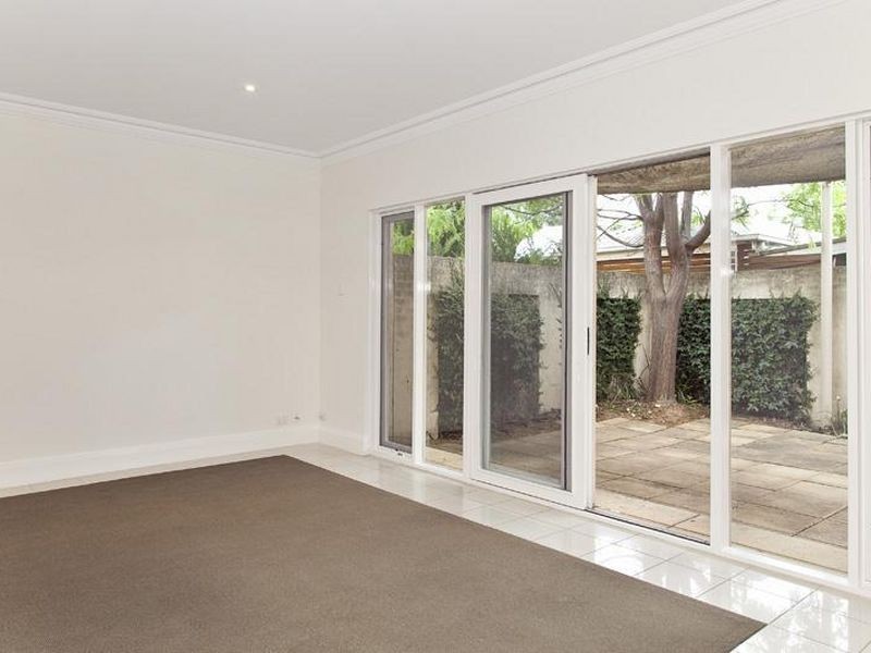 15 Lynington Street, Tusmore SA 5065