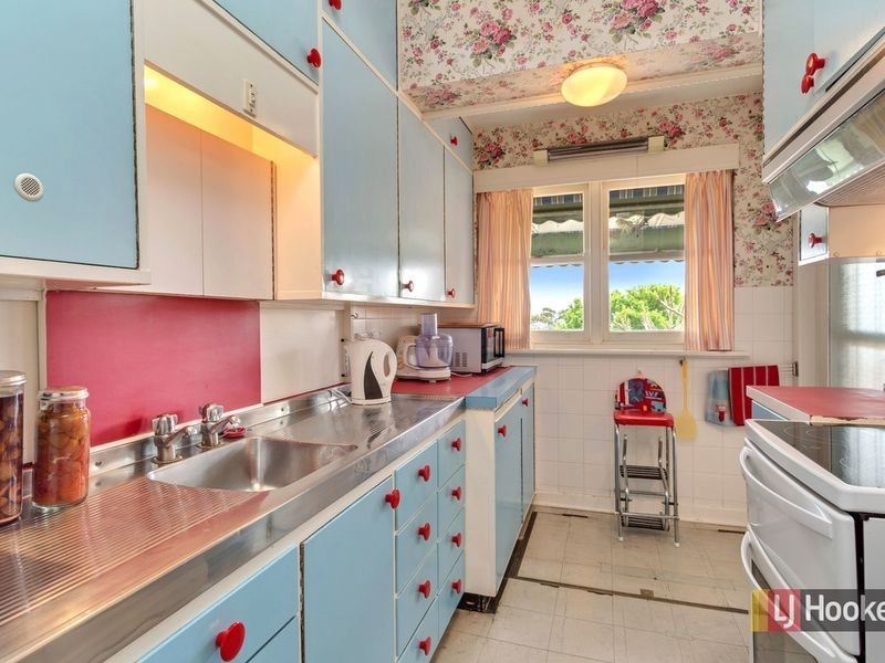 11 Playford Street, Glen Osmond SA 5064