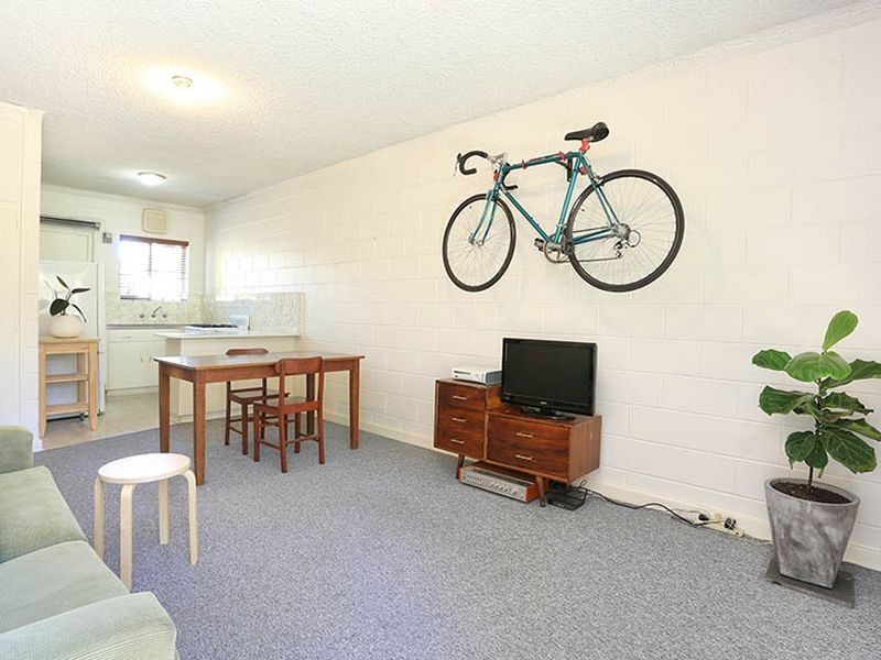 3/2 Emerson Road, Black Forest SA 5035