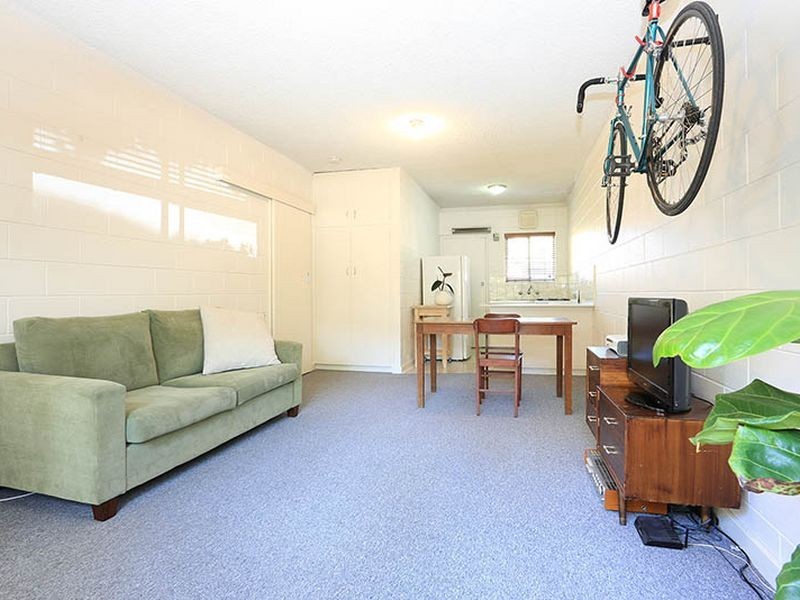 3/2 Emerson Road, Black Forest SA 5035