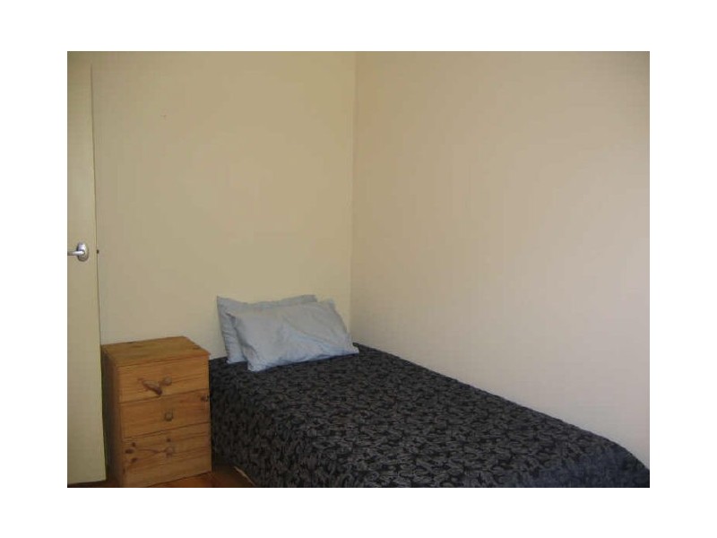 2/3 Halifax, Hilton SA 5033