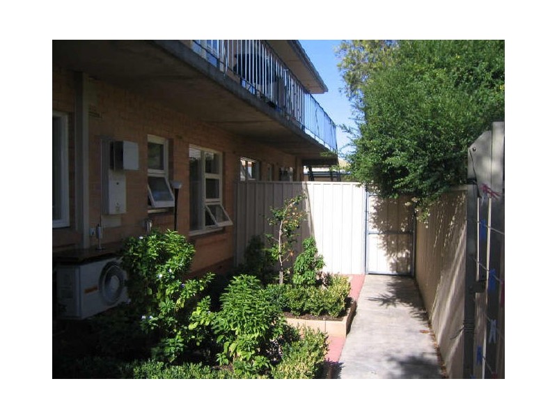 2/3 Halifax, Hilton SA 5033