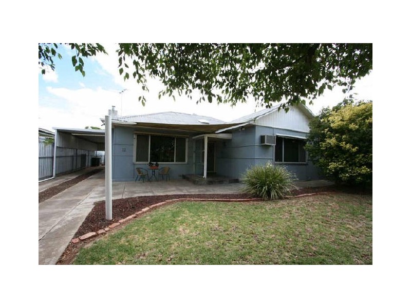 12 Milton Avenue, Clearview SA 5085