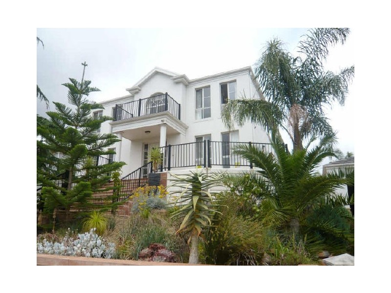 2 Glengarry Drive, Woodforde SA 5072