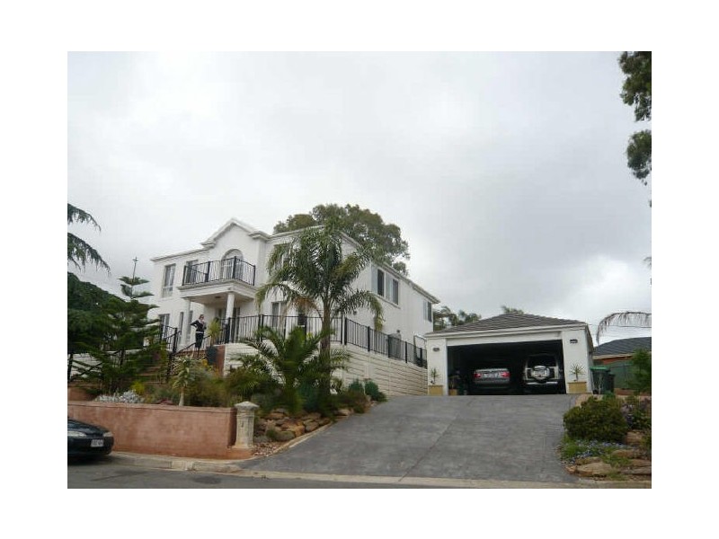 2 Glengarry Drive, Woodforde SA 5072
