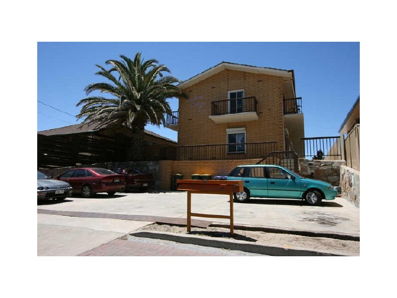 8/172 Seaview Road, Henley Beach South SA 5022