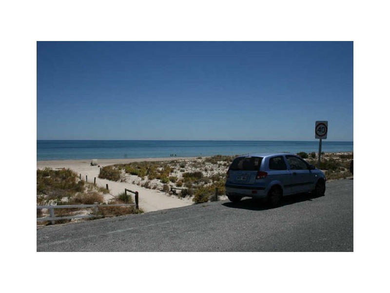 8/172 Seaview Road, Henley Beach South SA 5022