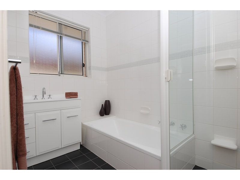 2/15 Peroomba Avenue, Kensington Gardens SA 5068