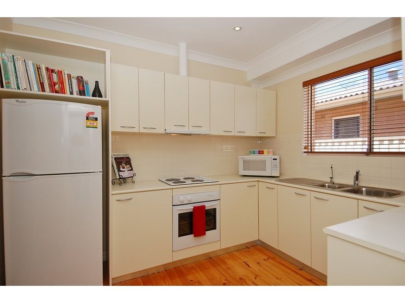 2/15 Peroomba Avenue, Kensington Gardens SA 5068