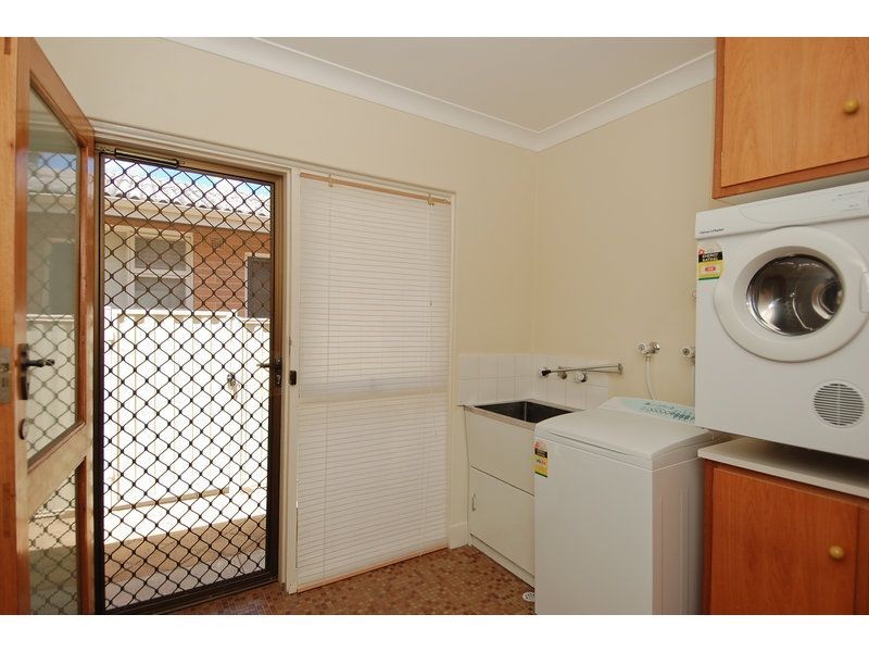 2/15 Peroomba Avenue, Kensington Gardens SA 5068