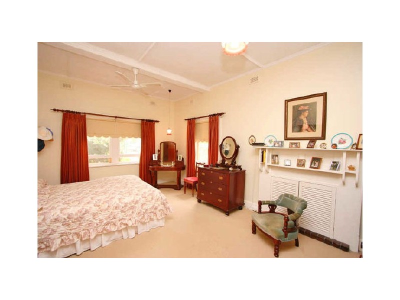 12 Sedgeford Road, Myrtle Bank SA 5064