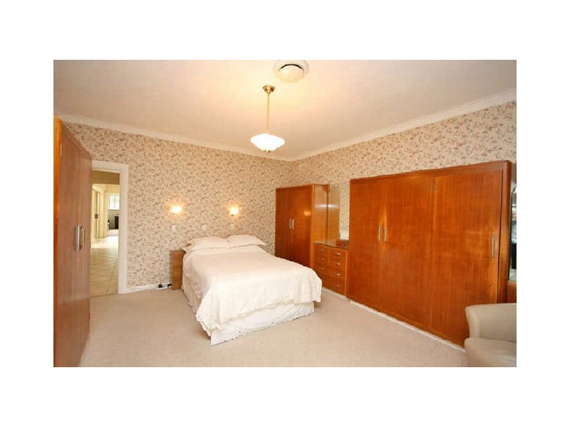 6 Tobruk Avenue, Kensington Park SA 5068