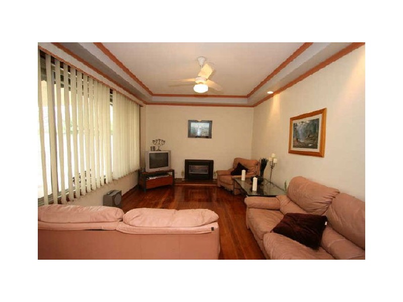 12 Milton Avenue, Clearview SA 5085