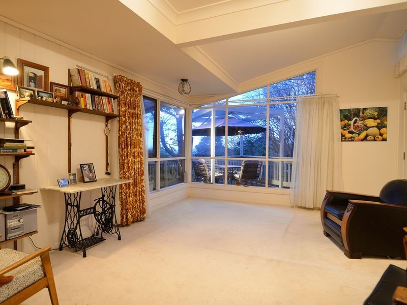 6 Sherwood Terrace, Glen Osmond SA 5064
