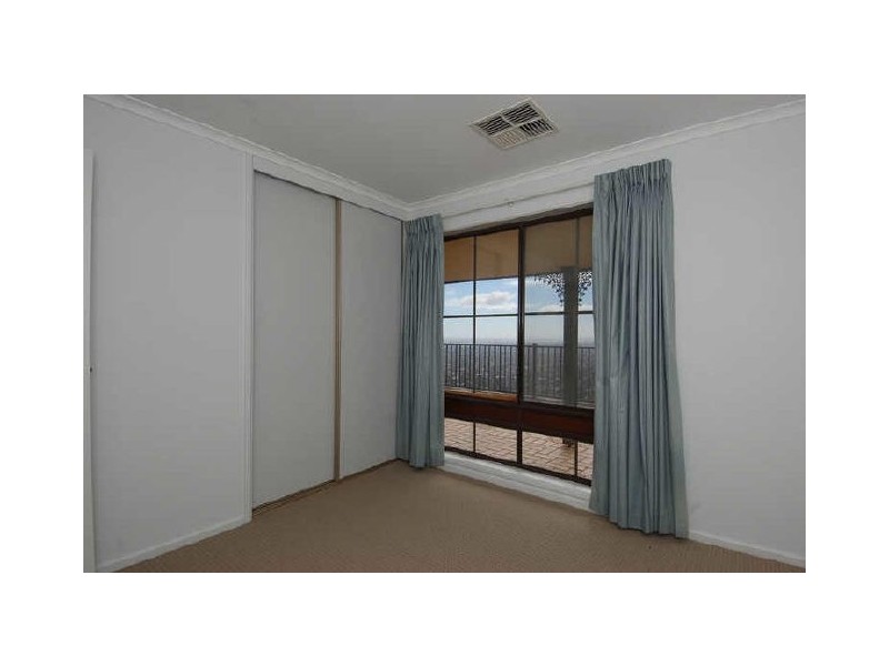 9 Seaview Road, Mount Osmond SA 5064