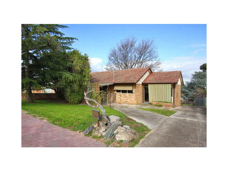 4 Lochiel Avenue, Campbelltown SA 5074