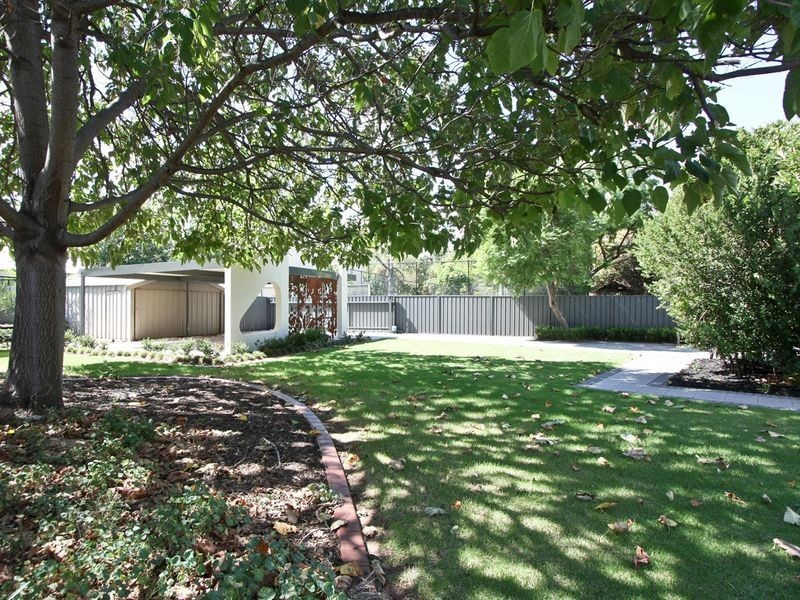 33 Stephen Terrace, St Peters SA 5069