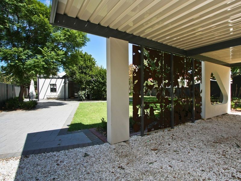 33 Stephen Terrace, St Peters SA 5069