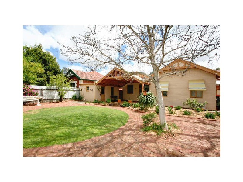 63 Third Avenue, St Peters SA 5069