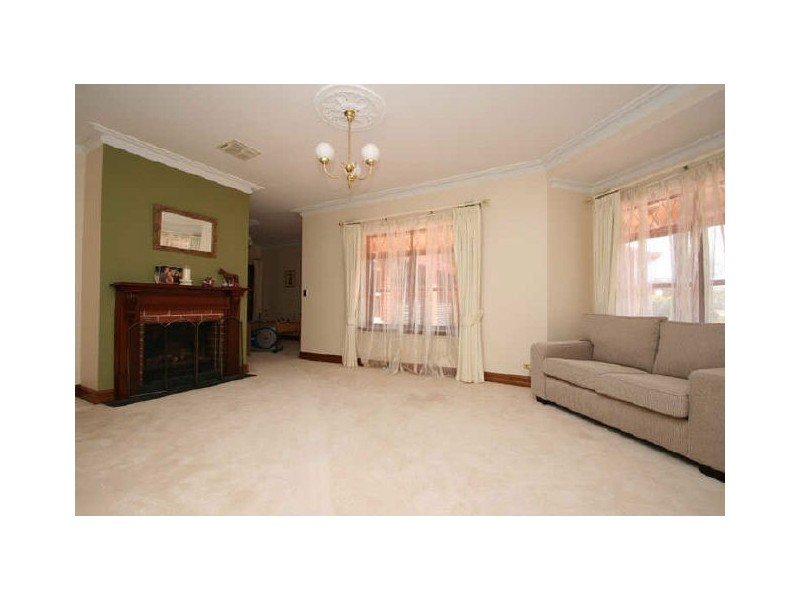 40 Parkview Avenue, Grange SA 5022