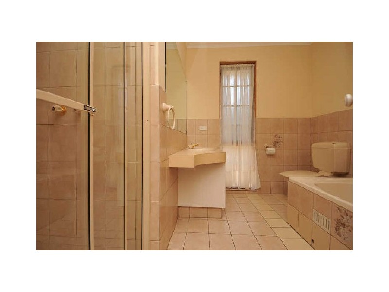 17 West Terrace, Kensington Gardens SA 5068