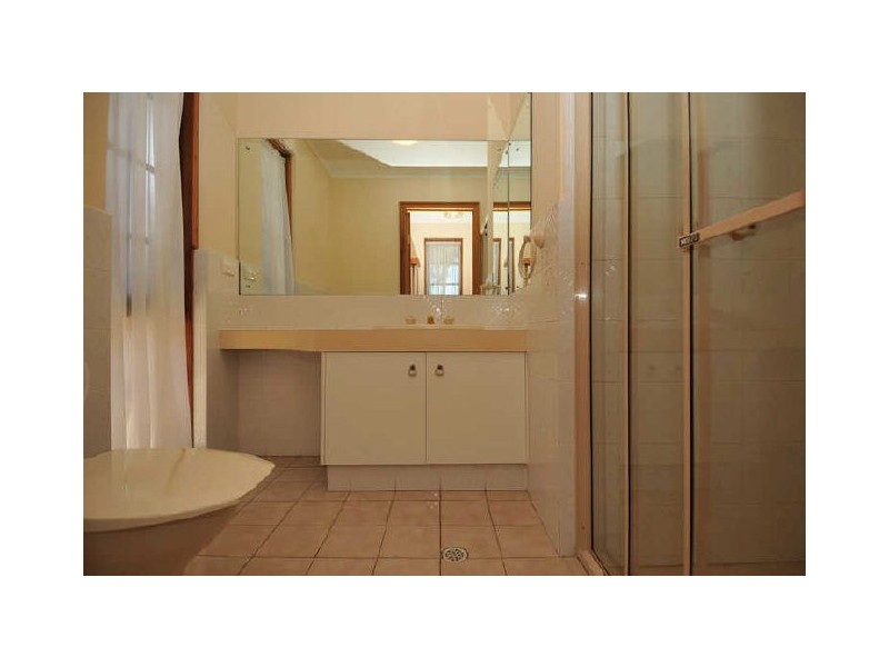 17 West Terrace, Kensington Gardens SA 5068