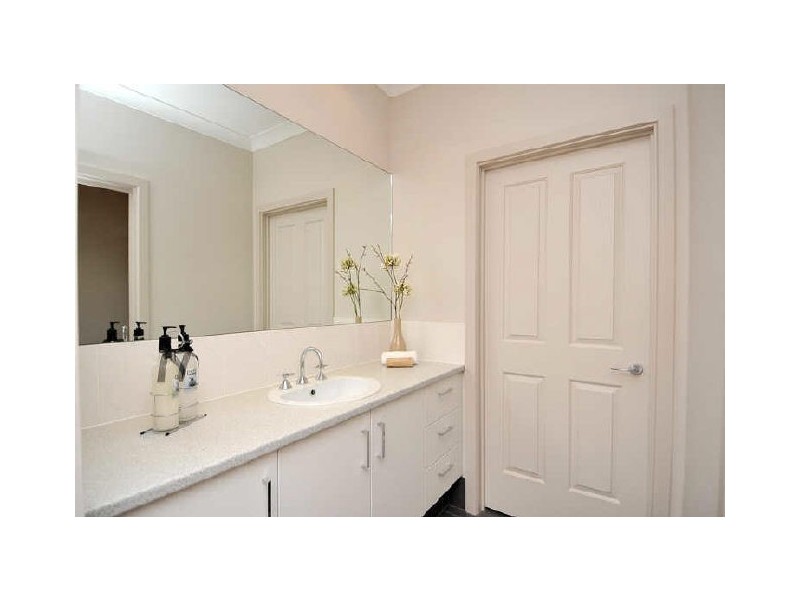 16 Barnes Avenue, Magill SA 5072