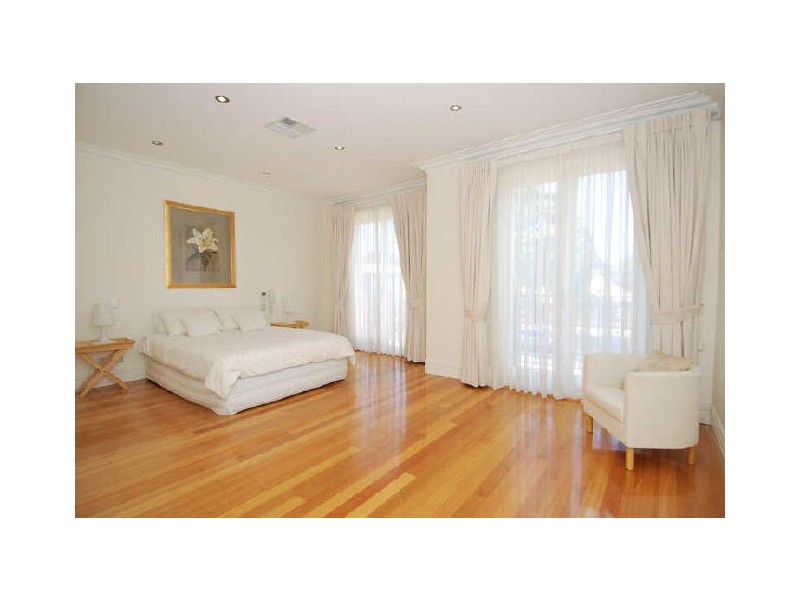 4 Player Avenue, St Peters SA 5069