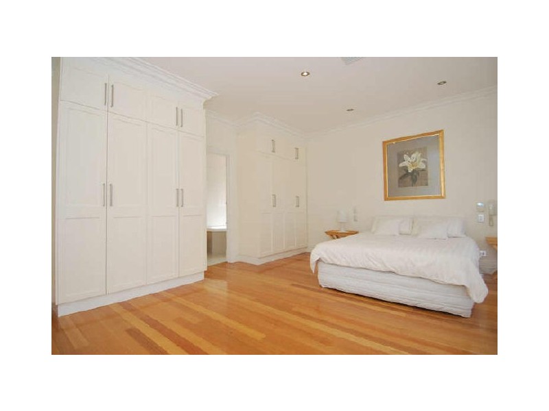 4 Player Avenue, St Peters SA 5069