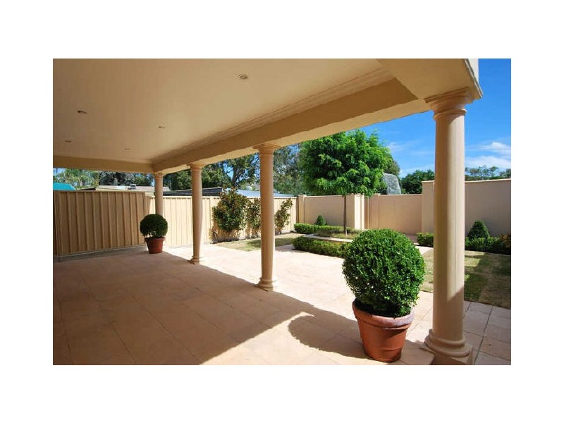 4 Player Avenue, St Peters SA 5069