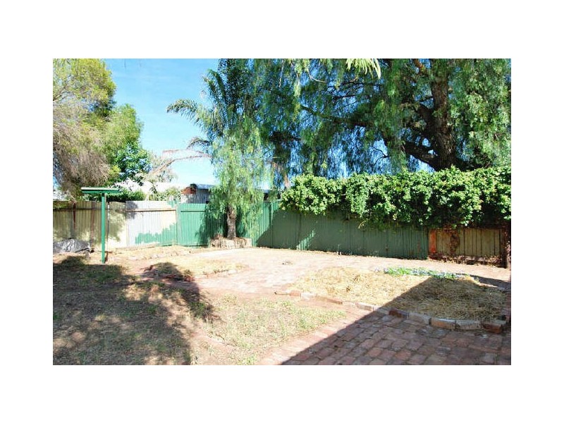 18 Wells Street, Stepney SA 5069