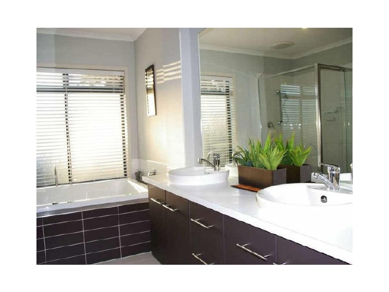 30 Prescott Street, Clearview SA 5085