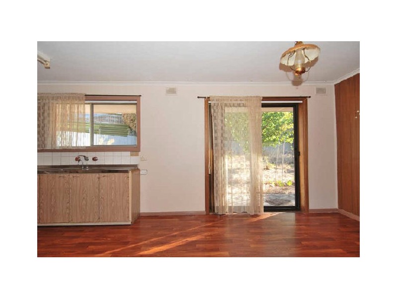 4 Cumberland Avenue, Para Hills SA 5096