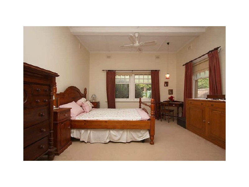 12 Sedgeford Road, Myrtle Bank SA 5064