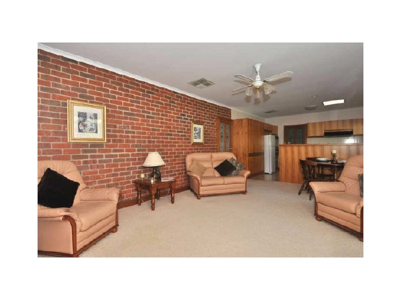 7 Rawson Penfold Drive, Rosslyn Park SA 5072