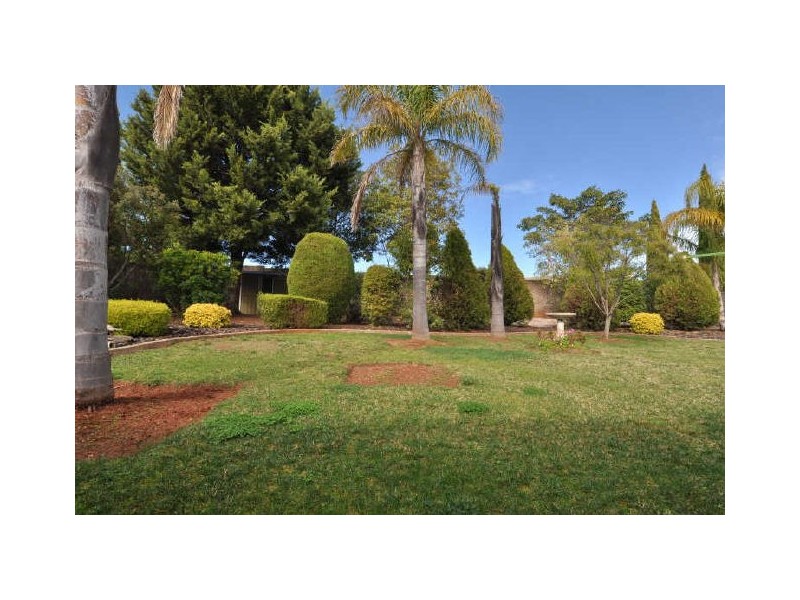 7 Rawson Penfold Drive, Rosslyn Park SA 5072