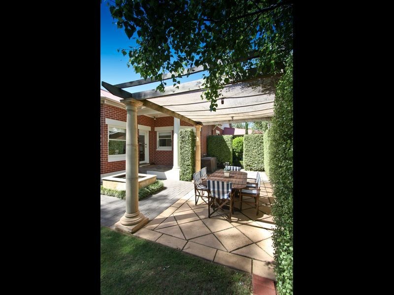 10 Raldon Grove, Myrtle Bank SA 5064