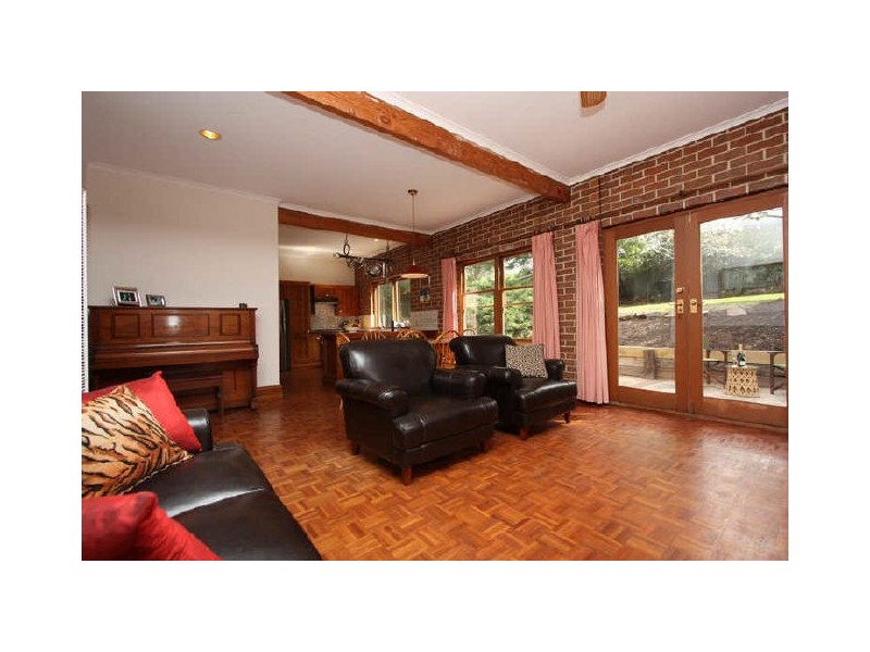 12 Sitters Memorial Drive, Burnside SA 5066