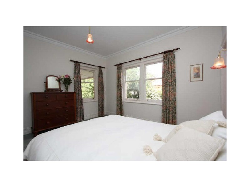 12 Sitters Memorial Drive, Burnside SA 5066