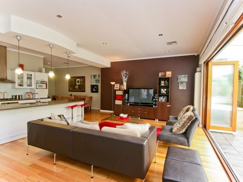4 Wallace Street, Erindale SA 5066